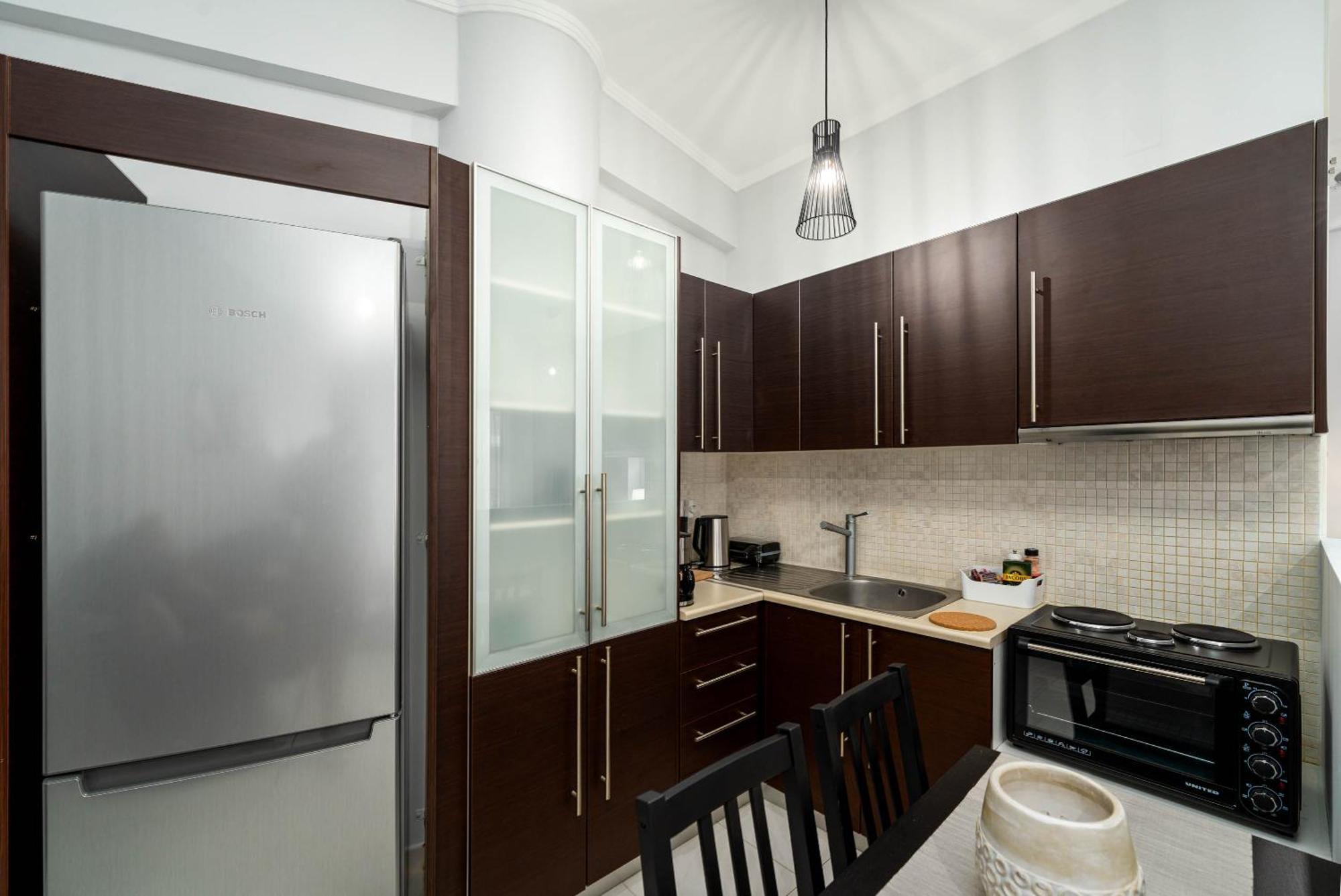Byron Luxury Apartments Aigio Exterior photo
