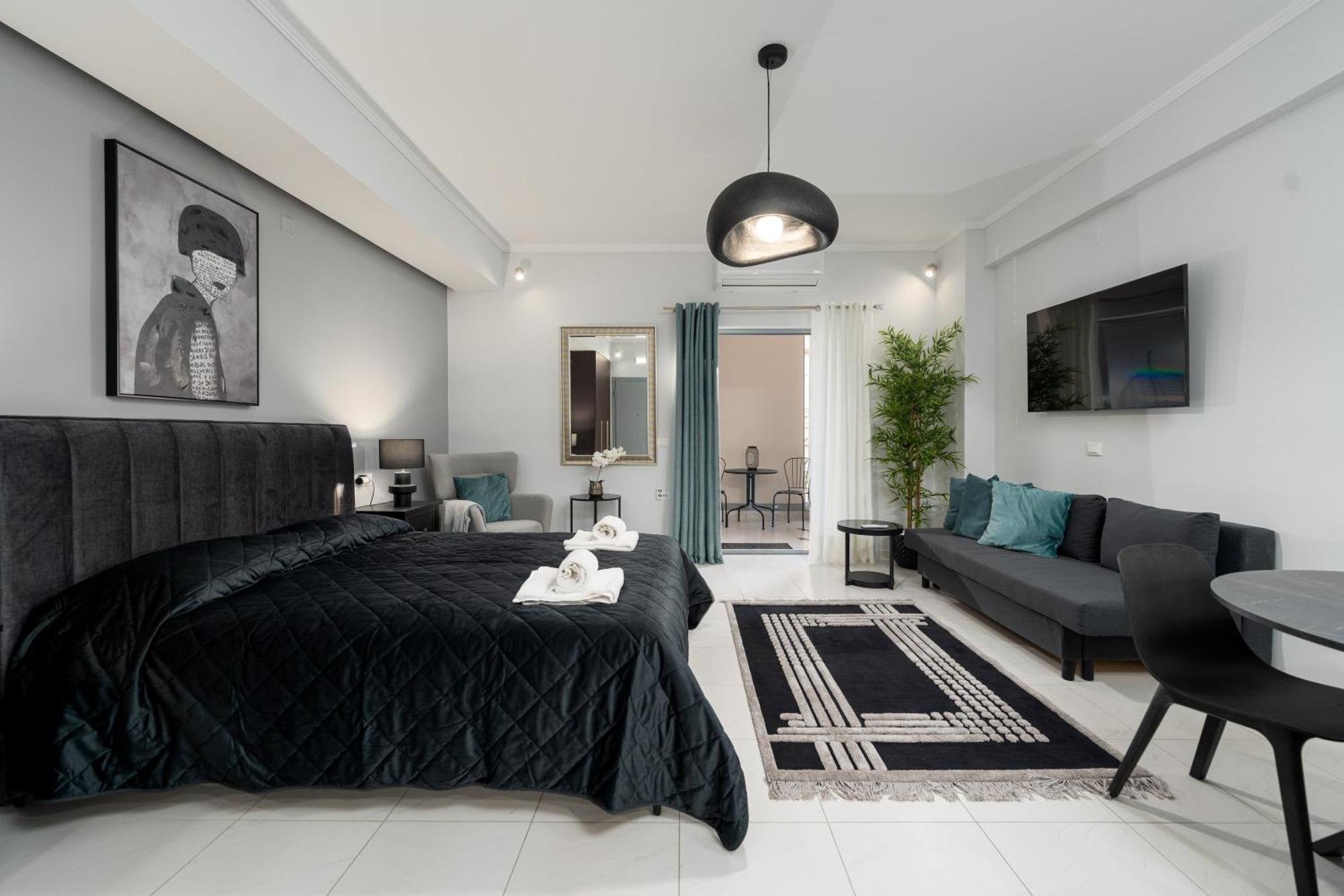 Byron Luxury Apartments Aigio Exterior photo
